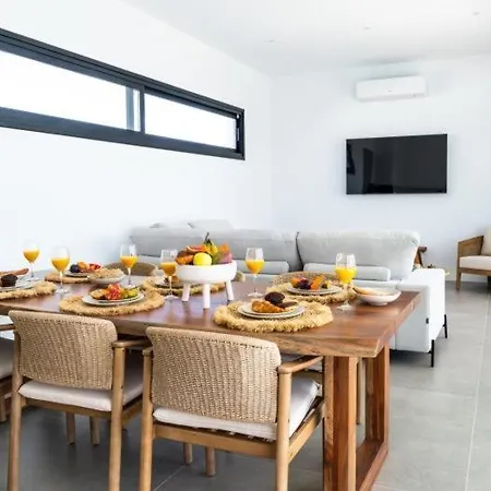 ヴィラ Private With Heated Pool In 1 - Lanzarote