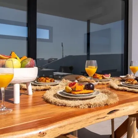 Private With Heated Pool In 1 - Lanzarote プラヤ・ブランカ