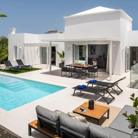 Private With Heated Pool In 1 - Lanzarote Playa Blanca (Lanzarote)