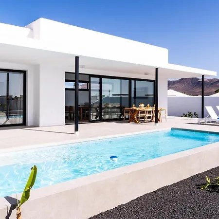 ヴィラ Private With Heated Pool In 1 - Lanzarote *